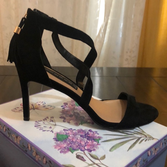 Steve Madden 👠 - Picture 3 of 7